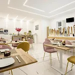 Hotiday Collection - Sant'arcangelo Aparthotel Naples