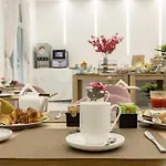Aparthotel Hotiday Collection - Sant'arcangelo Naples